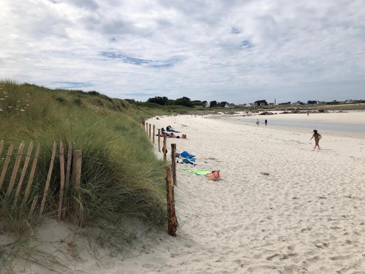 Maisonnette A 100 M De La Plage Plouguerneau Exterior photo